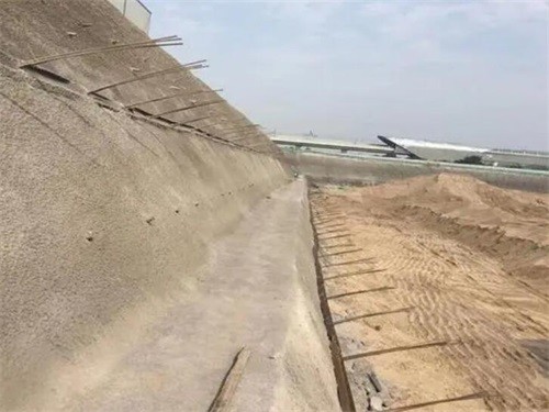马鞍山河道边坡加固